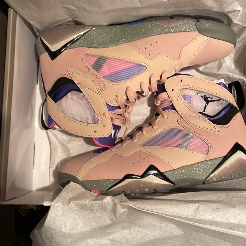 Jordan 7 retro sapphire DS size 10.5 they are pretty